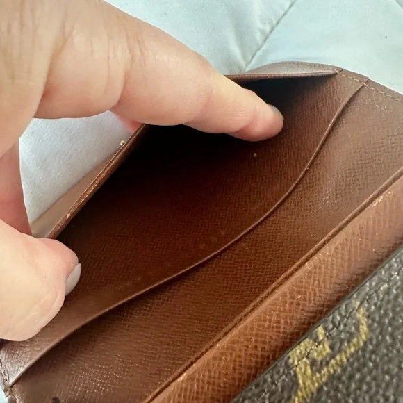 AUTHENTIC LV BI FOLD - Picture 9 of 15